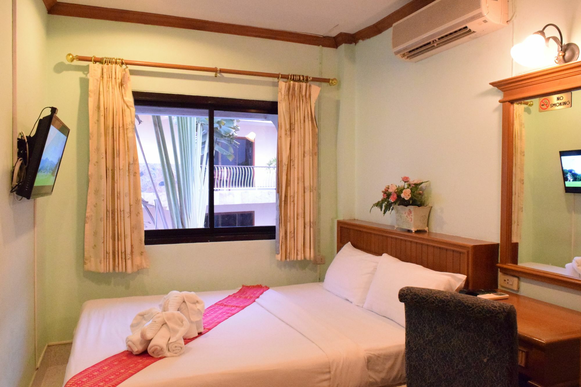 Апартаменты Sea Dream Patong Экстерьер фото